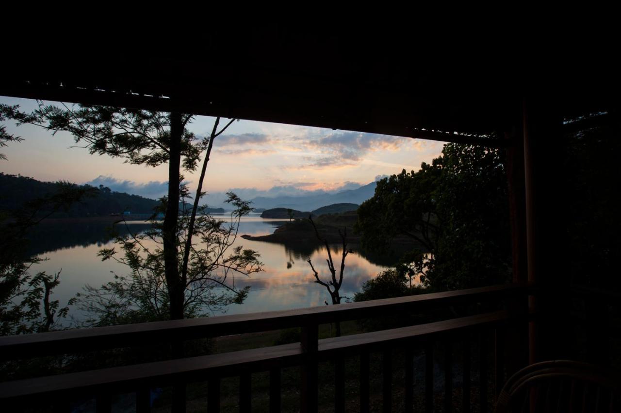 Terrace Resorts Vajanad Kültér fotó